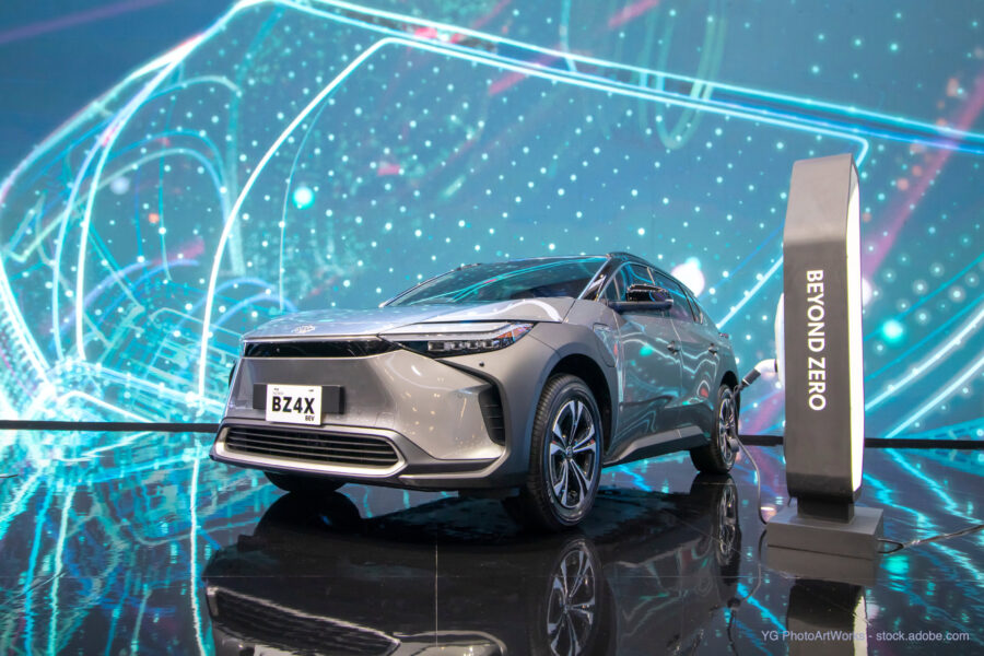 Toyota bz4x stand