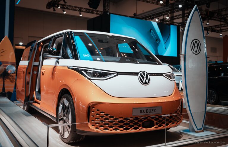 Top 10 EV manufacturers by NCM battery metals deployed
