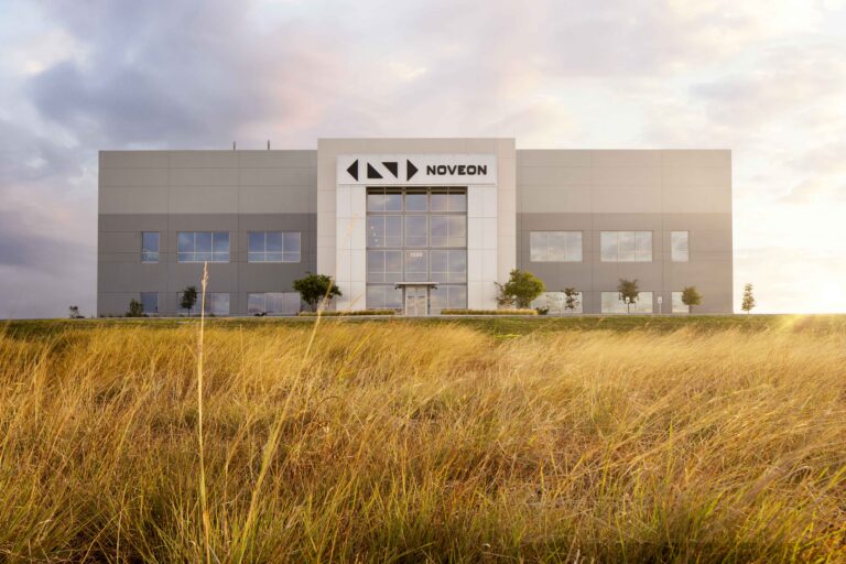 Noveon exterior