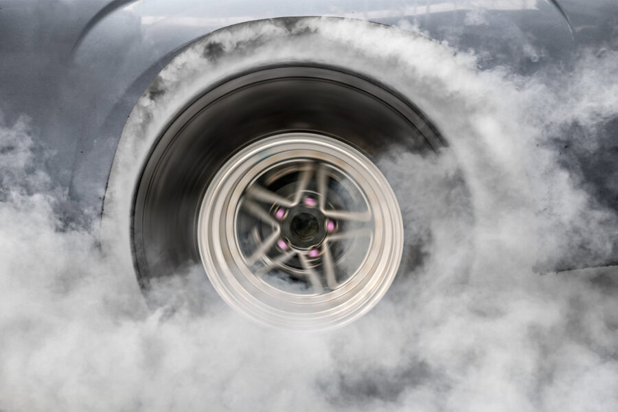 Rubber tire smoke ev race