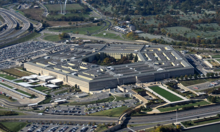 US-Rüstungsunternehmen streben eine zweite Verschiebung der DFARS an, während das 200-Milliarden-Dollar-„Deal Team Six“ des Pentagons die Unabhängigkeit bei Seltenen Erden vorantreibt